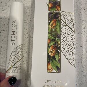 Not for sale…….
Stem Skincare Lift + Lock Wrinkle Solution - New/Sealed